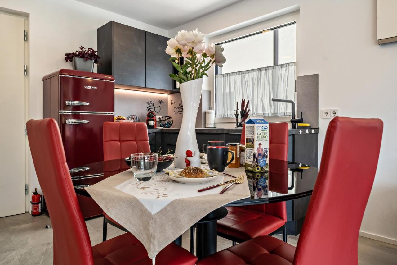 Apartment Il Cuore Rosso Naturns Zewnętrze zdjęcie