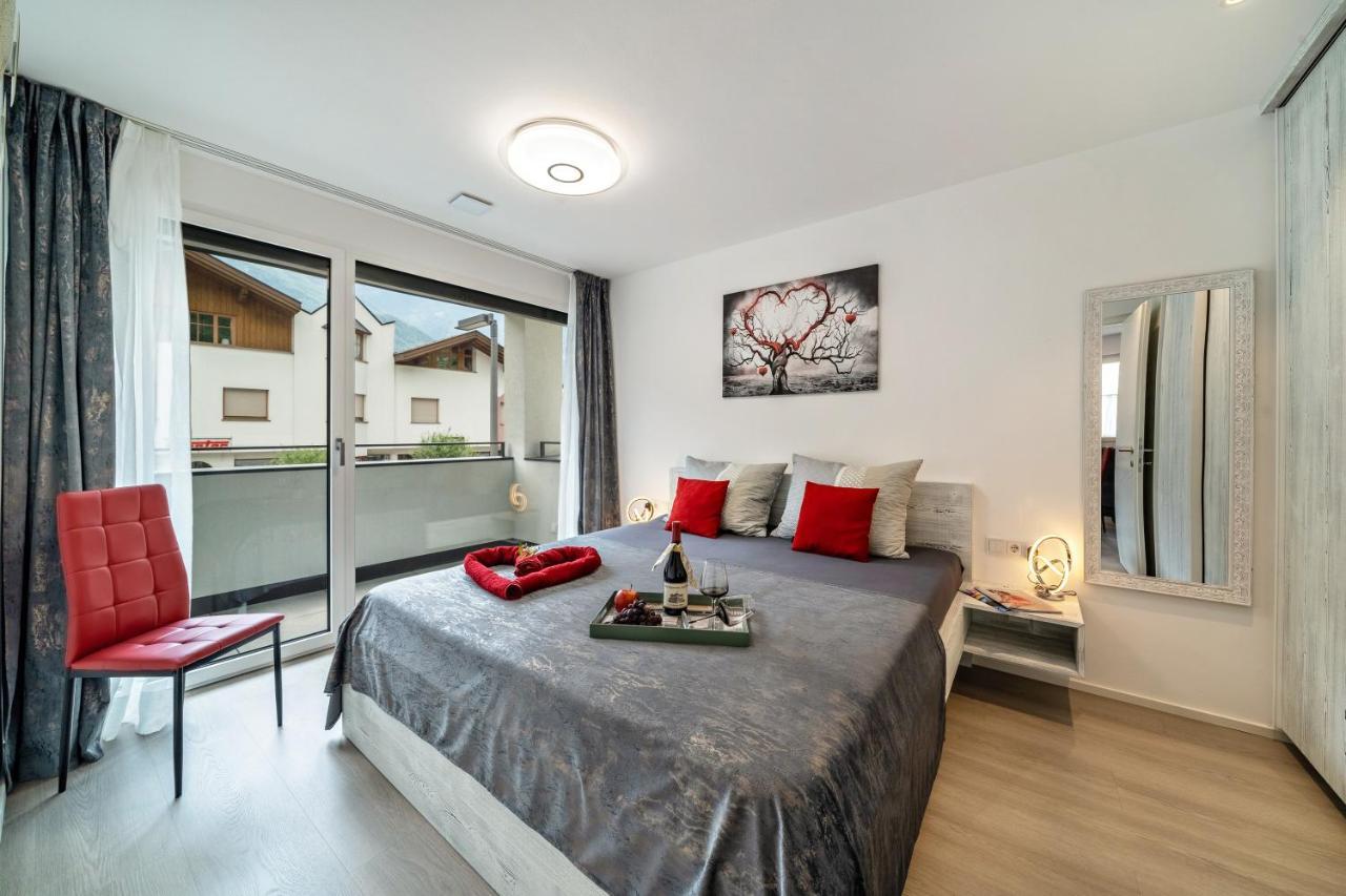Apartment Il Cuore Rosso Naturns Zewnętrze zdjęcie
